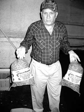Gene Waldron Shows Famous Green Peanuts Gene Waldron Shows Famous Green Peanuts
