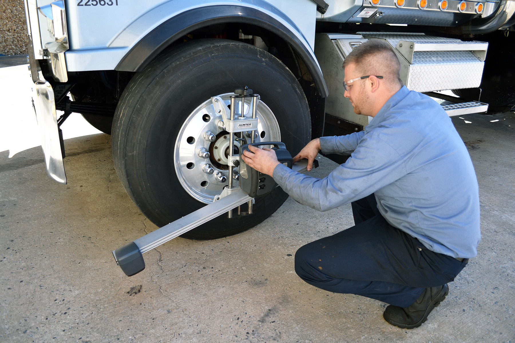 Truck, RV, Bus Mobile Repair All Makes and Models